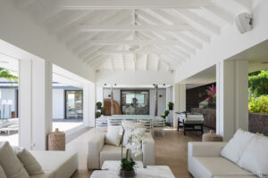 Covered outdoor lounge and dining area, Villa Felicita